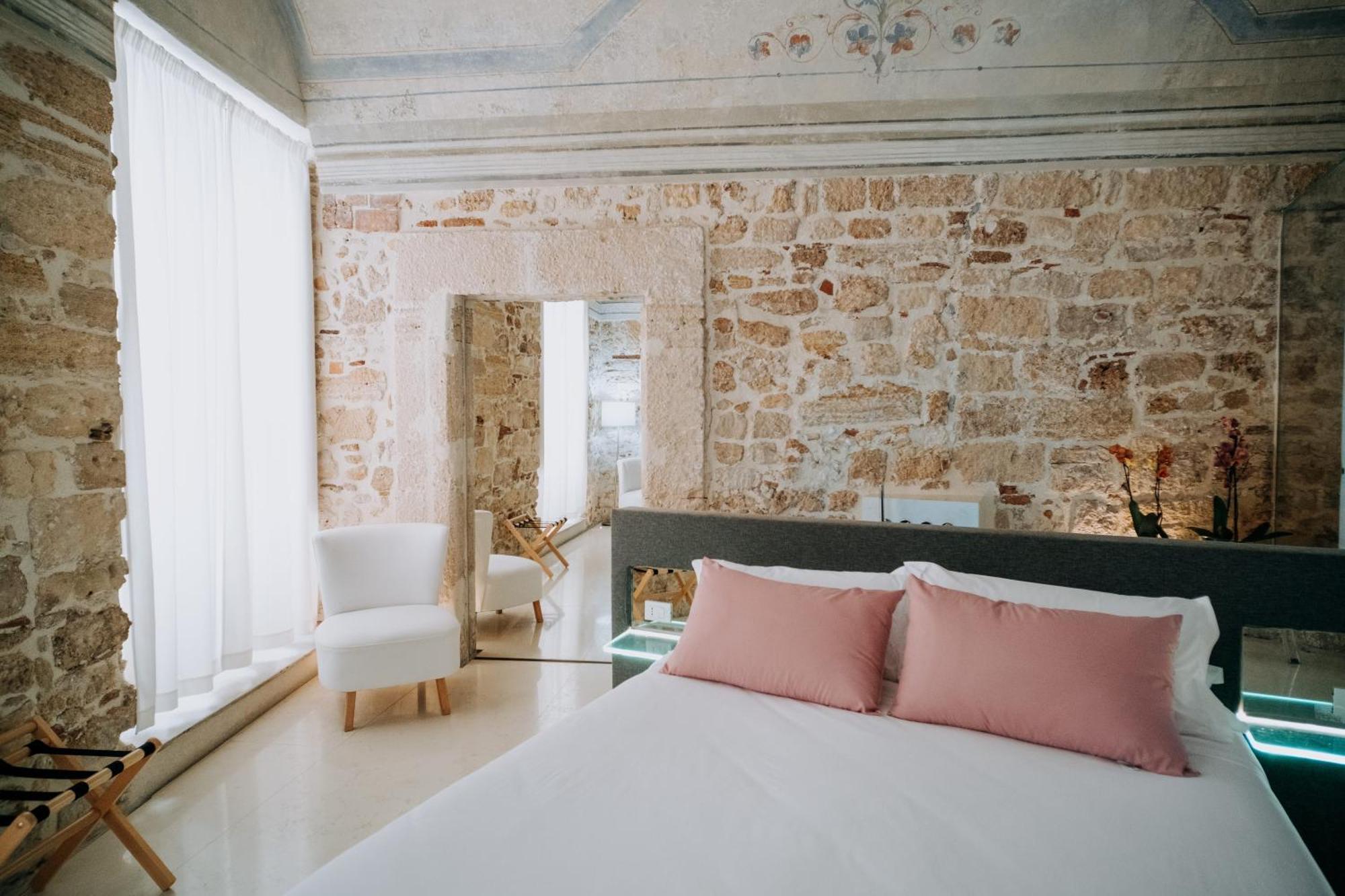 Hotel Ambrosia-Timeless Hosting à Palerme Extérieur photo